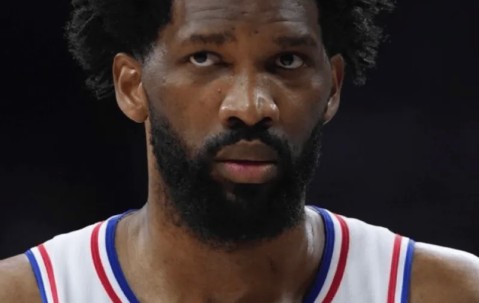 大帝归来！恩比德近8战场均27.8分7.9篮板，投篮命中率52.0%