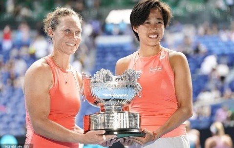 体育直播-巅峰对垒！澳网女单决赛：萨巴伦卡vs莱巴金娜 张帅冲击女双冠军