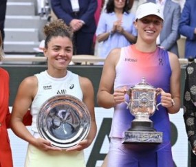 开球体育app-张奔斗：斯瓦泰克法网夺冠背后的“轻松”与艰苦