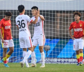 开云体育-【中超】严鼎皓破门无用 广州队1比4亚泰惨遭降级